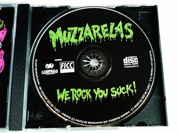 Muzzarelas - We Rock You Suck!