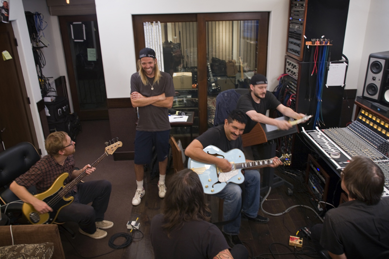Documentário do Foo Fighters será lançado em DVD e Blu-Ray