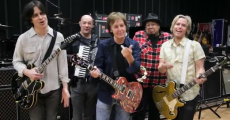 Paul McCartney convida fãs para show em Floripa