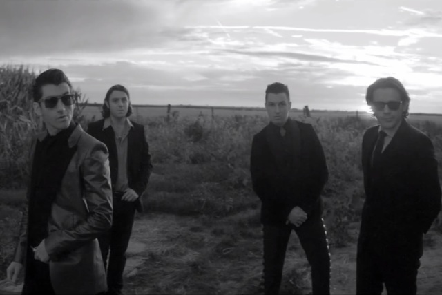 Assista ao novo clipe do Arctic Monkeys