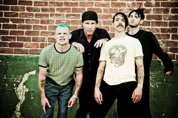 Red-Hot-Chili-Peppers-2014
