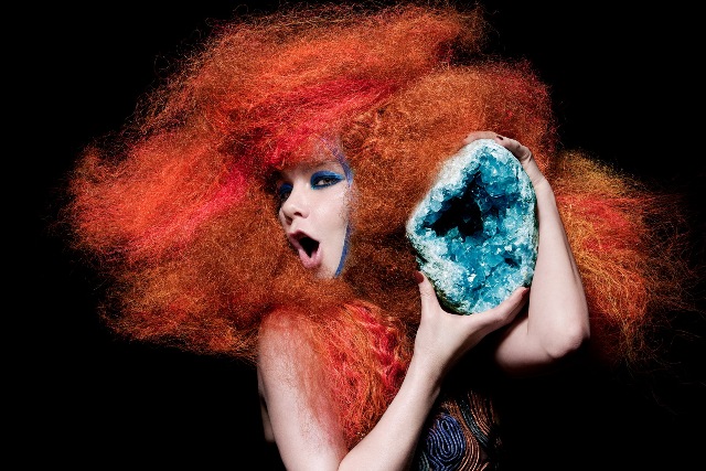 Björk revela que seu novo álbum será lançado em 2015
