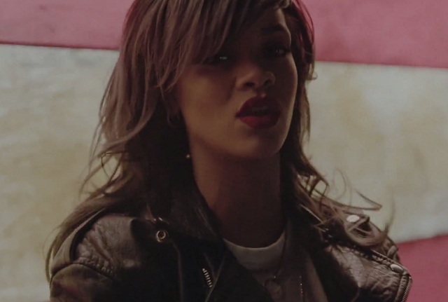 Assista ao novo clipe de Rihanna