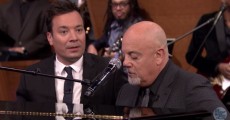Jimmy Fallon e Billy Joel tocam Rolling Stones - vídeo