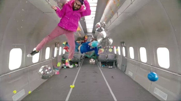 OK Go e seu clipe em gravidade zero
