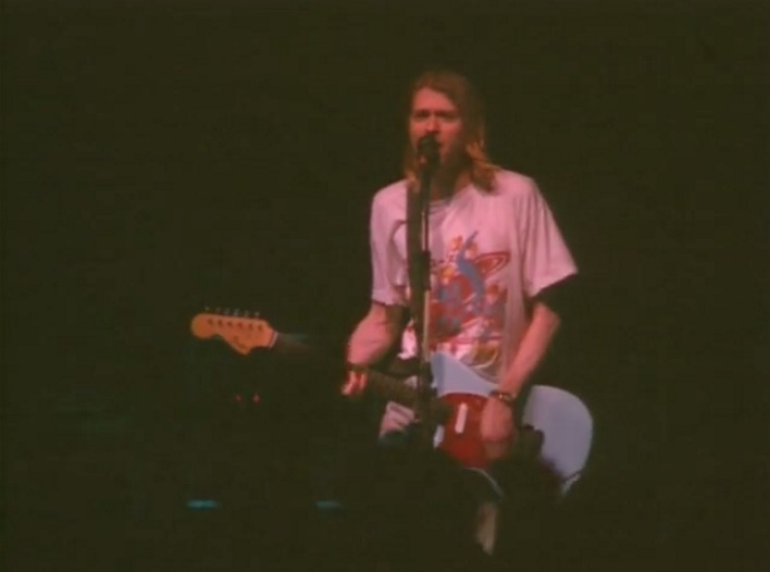 Nirvana faz o último show da carreira em Munique