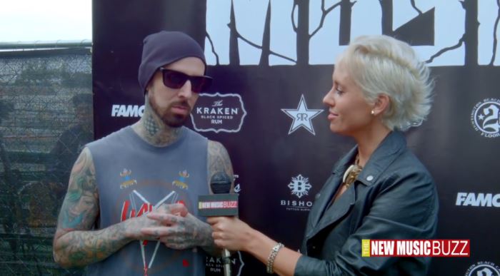 Travis Barker dá entrevista no Musink Festival