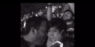 Fã mexicano do Coldplay registra reação de filho autista