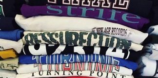 Coleção de camisetas de hardcore