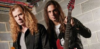 Dave Mustaine e Kiko Loureiro, do Megadeth