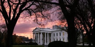 Família Obama dá sua última festa na Casa Branca e vários artistas compareceram; veja fotos