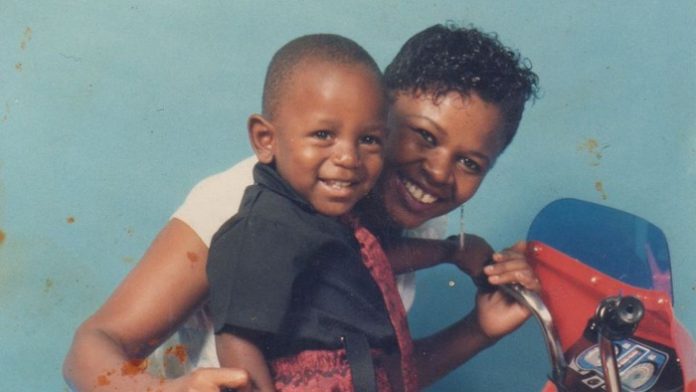 Kendrick Lamar e sua mãe