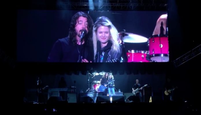 Foo Fighters - Dave Grohl e Alison Mosshart, do The Kills