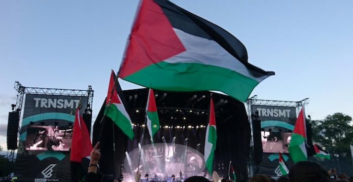 Radiohead - show teve protesto pro-palestina