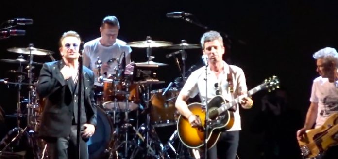 U2 e Noel Gallagher tocando juntos