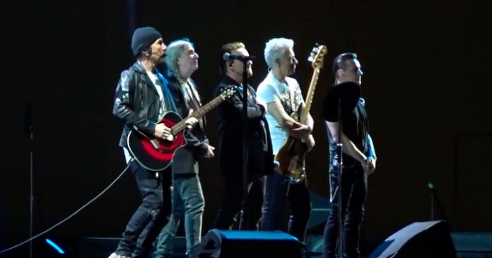 U2 e Patti Smith em Paris - show
