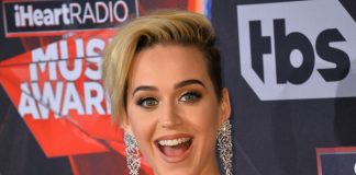 Katy Perry em premiação, 2017 Forbes