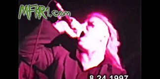 Corey Taylor com o Slipknot em 1997