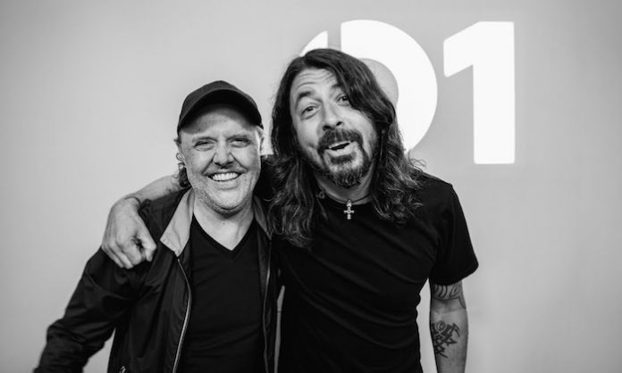 Lars Ulrich entrevista Dave Grohl