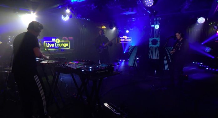 The xx faz cover de Justin Timberlake no BBC Live Lounge