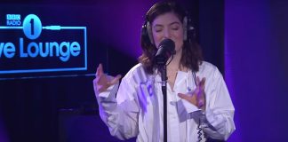 Lorde canta Phil Collins