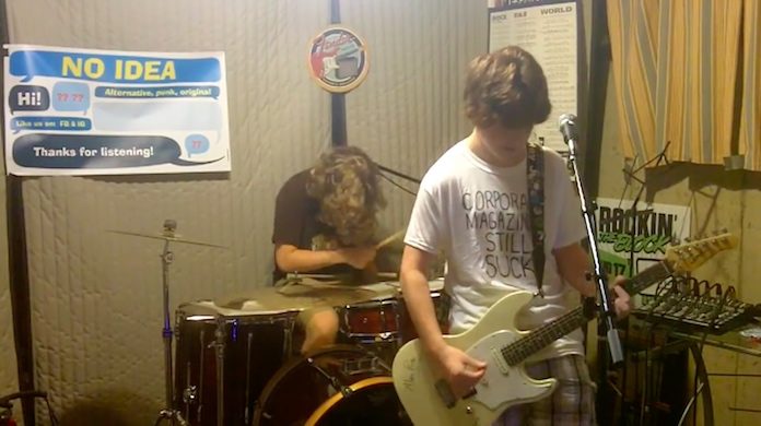 Adolescentes fazem cover do álbum Nevermind, do Nirvana