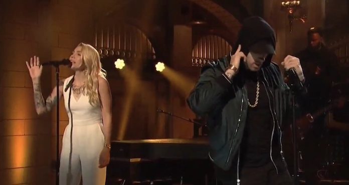 Eminem e Skylar Grey no SNL