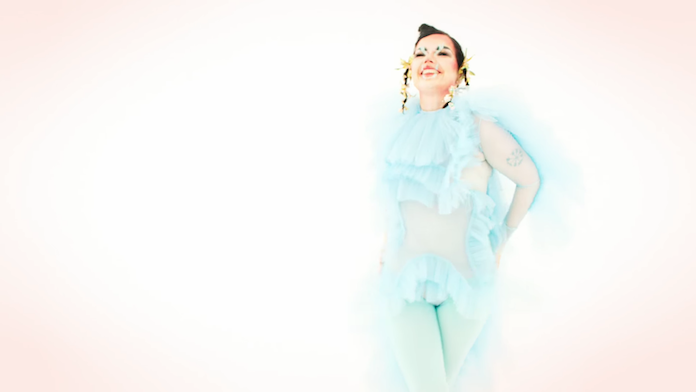 Björk - Blissing Me