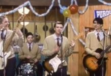 Weezer - Buddy Holly clipe