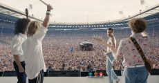 Cena do filme Bohemian Rhapsody, sobre o Queen