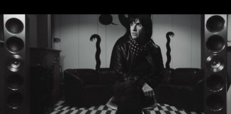 Johnny Marr em entrevista sobre parceria com Noel Gallagher