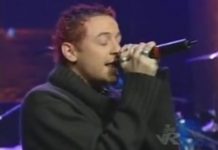 Linkin Park no programa de Conan em 2001