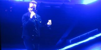 Bono (U2) perdendo a voz em show na Alemanha