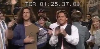 Eddie Vedder homenageando Kurt Cobain no SNL