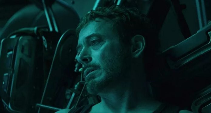Tony Stark (Robert Downey Jr) em Vingadores Ultimato