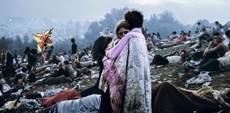 Casal do Woodstock, foto por Burk Uzzle