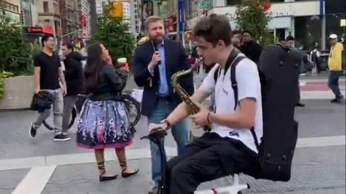 Saxofonistas abafam discurso homofóbico