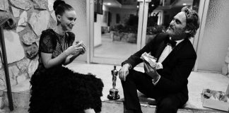 Joaquin Phoenix e Rooney Mara comem hambúrguer após o Oscar