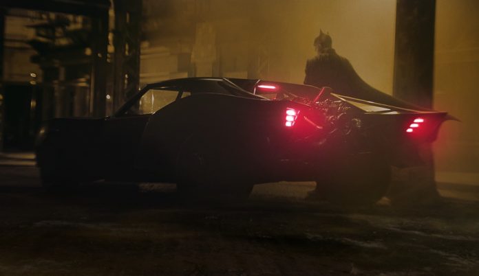 Foto do novo Batmobile, de The Batman
