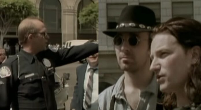 U2 e a Polícia no clipe de Where The Streets Have No Name