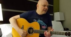 Billy Corgan e versões improvisadas de Smashing Pumpkins