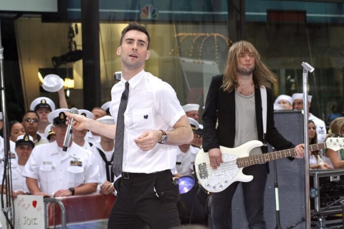 Maroon 5 com Adam Levine e Mickey Madden