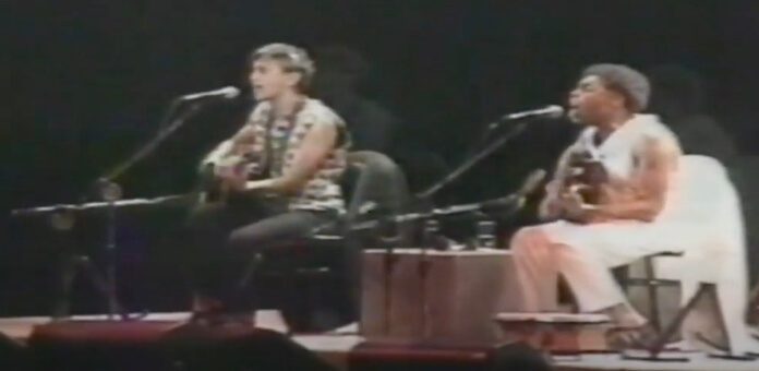 Caetano Veloso e Gilberto Gil como Tropicália Duo