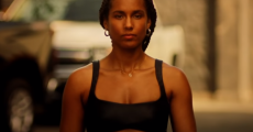 Alicia Keys em vídeo de “Love Looks Better”