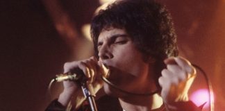 Freddie Mercury nos EUA em 1977