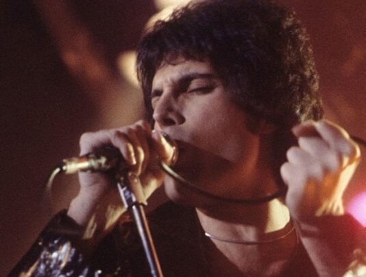 Freddie Mercury nos EUA em 1977