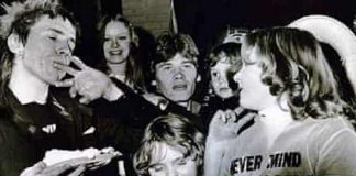 Sex Pistols no Natal de 1977