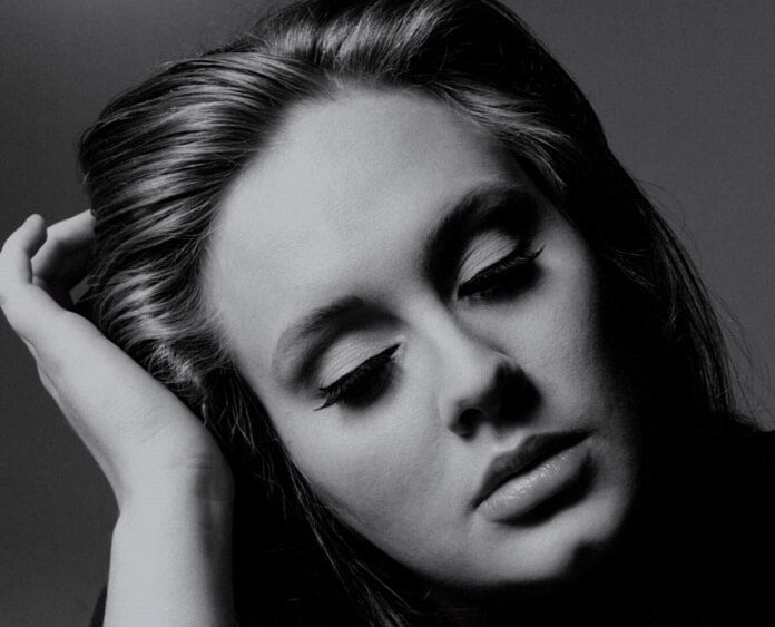 Adele celebra dez anos do álbum 