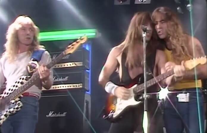 Iron Maiden em show com playback