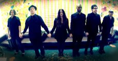 Alanis Morissette lança música emocionante sobre saudade de tocar com sua banda
